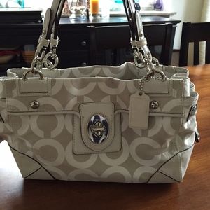 Coach- Perfect condition purse